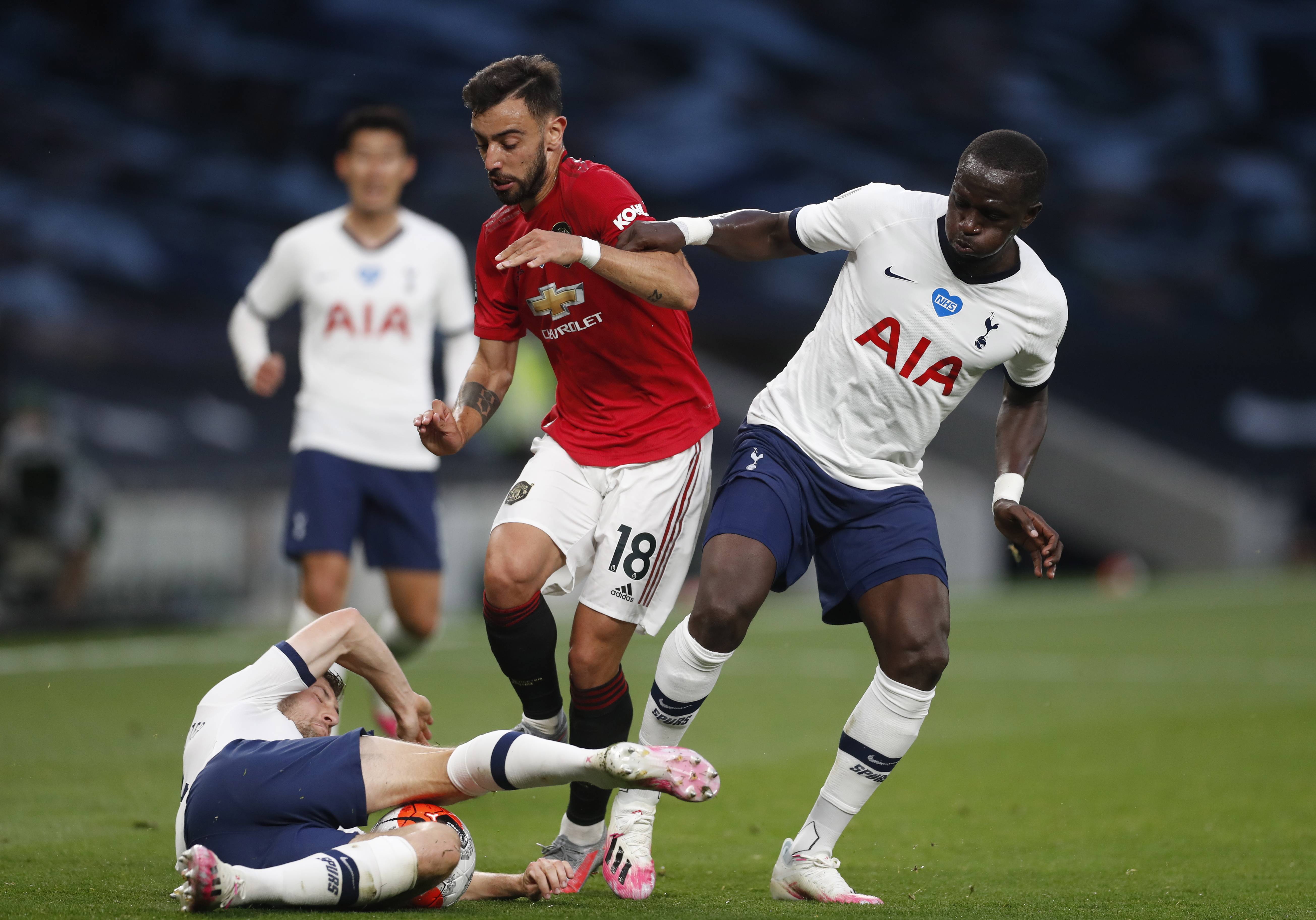 某些裁判判 某些裁判判